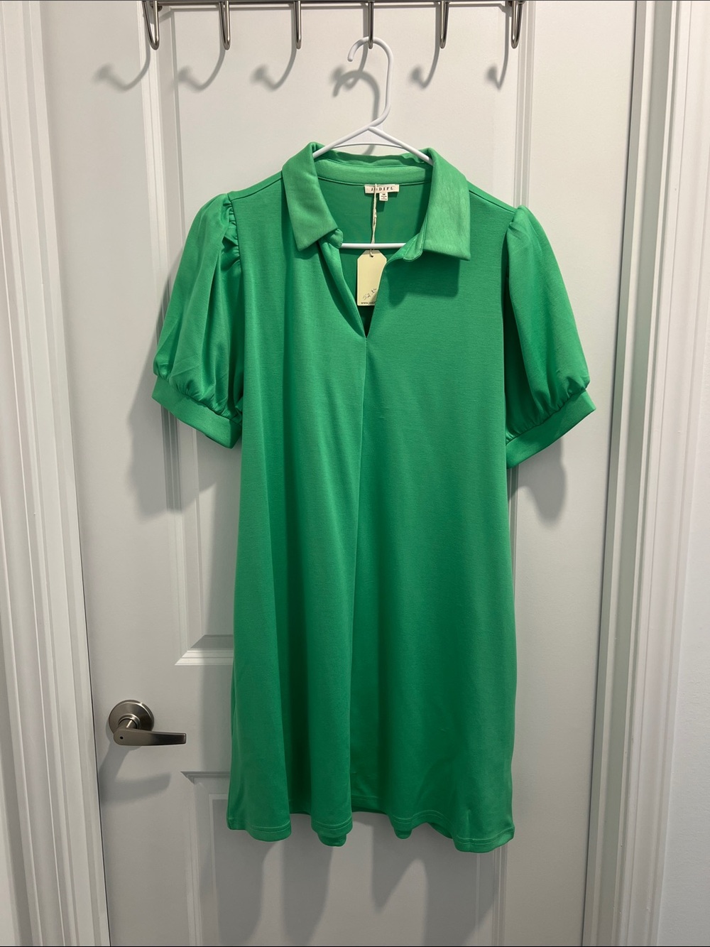 NWT Jodifl Green Dress Size Medium